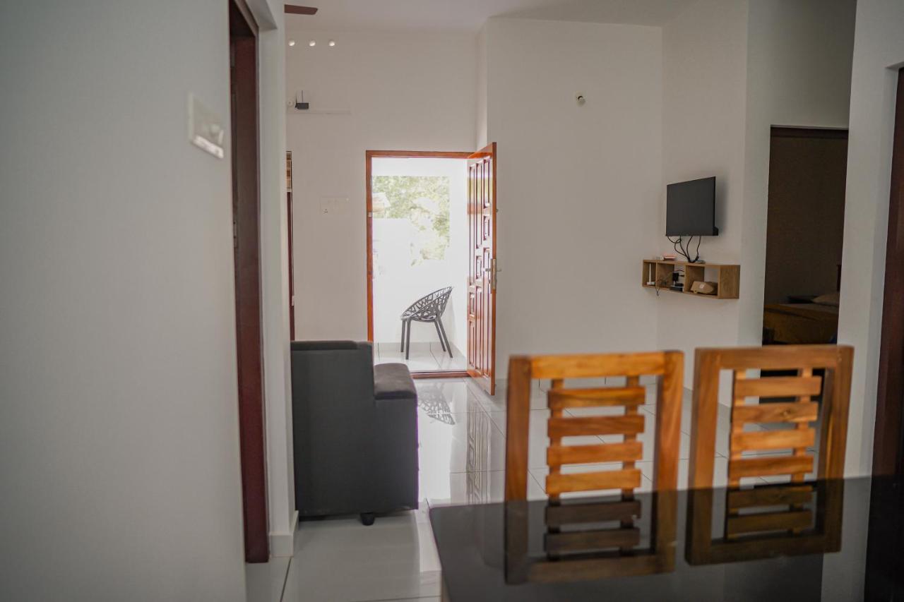 Shimano Square Guest House วาร์คาลา ภายนอก รูปภาพ